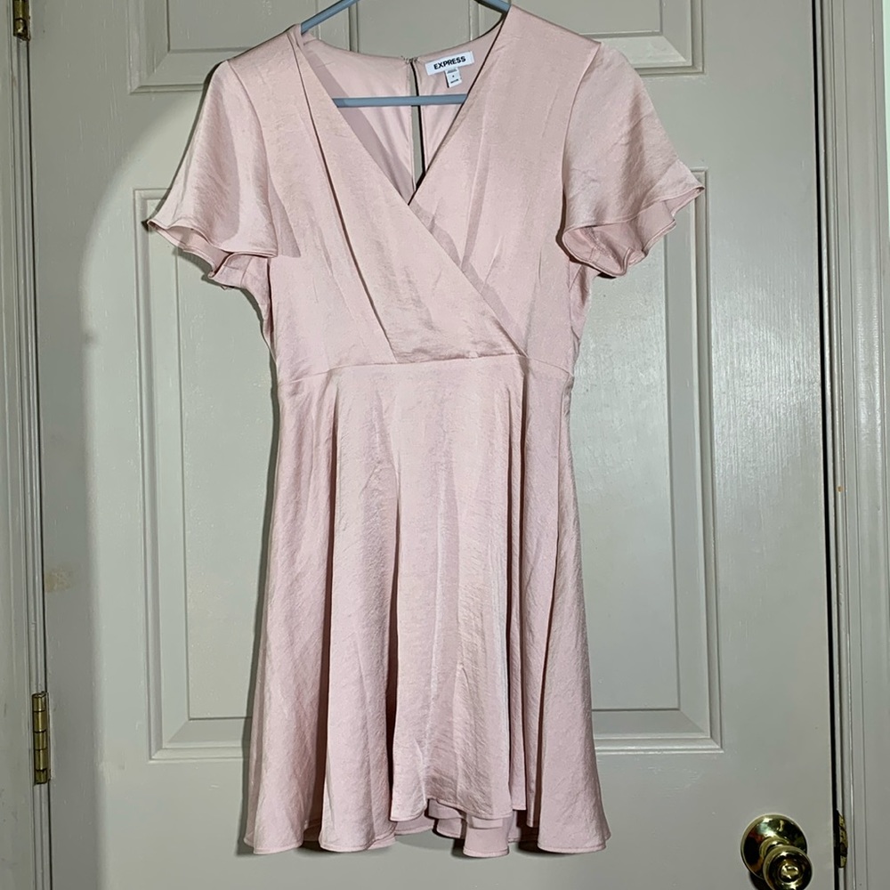 Express blush pink faux wrap party dress 6 petite